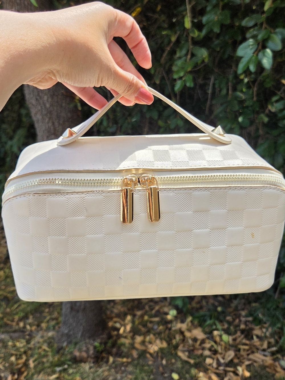 Source Unknown Cream Checkered Top-Handle Cosmetic Case with Gold Hardware